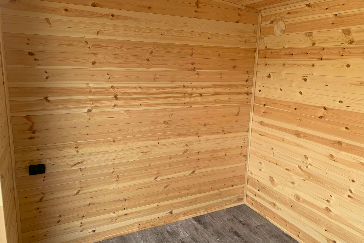 Бытовка для проживания 22 м² (9х2,5м)